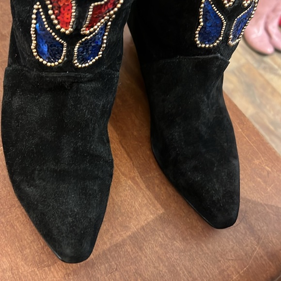 Vintage CAPARROS suede tall embellished boots - Picture 5 of 9